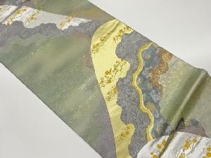 引箔道長取りに草葉・色紙散らし模様織出し袋帯